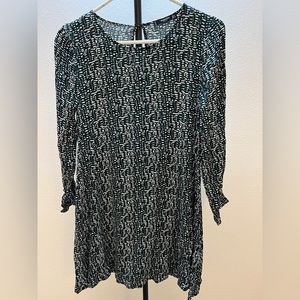 NWOT MANGO Basic Dark Green/White Dress